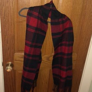 Checkered scarf